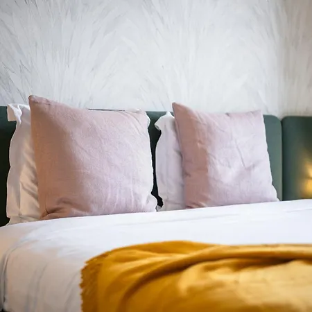 Lejlighed Le Saint Michel,dernier Etage, Vieux Menton, Zone Pietonne *