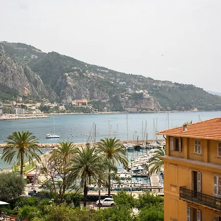 Апартаменти Le Saint Michel,dernier Etage, Vieux Menton, Zone Pietonne Мантон