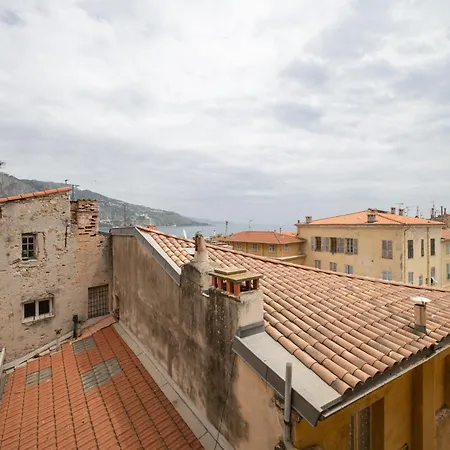 Apartment Le Saint Michel,dernier Etage, Vieux Menton, Zone Pietonne