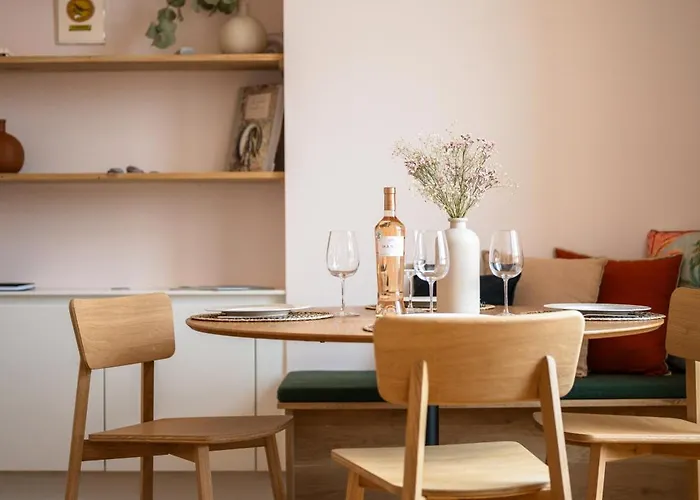 Le Saint Michel,dernier Etage, Vieux Menton, Zone Pietonne דירה מנטון